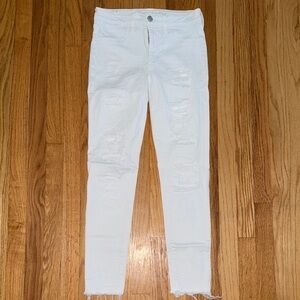 American Eagle Skinny Jegging, white & distressed. 8 long